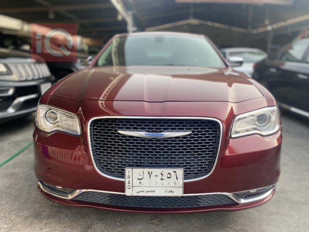 کرایسلەر 300
